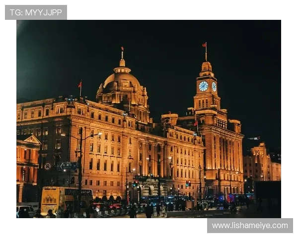 夜上海的华尔梦：那些在霓虹灯下闪耀的舞女们